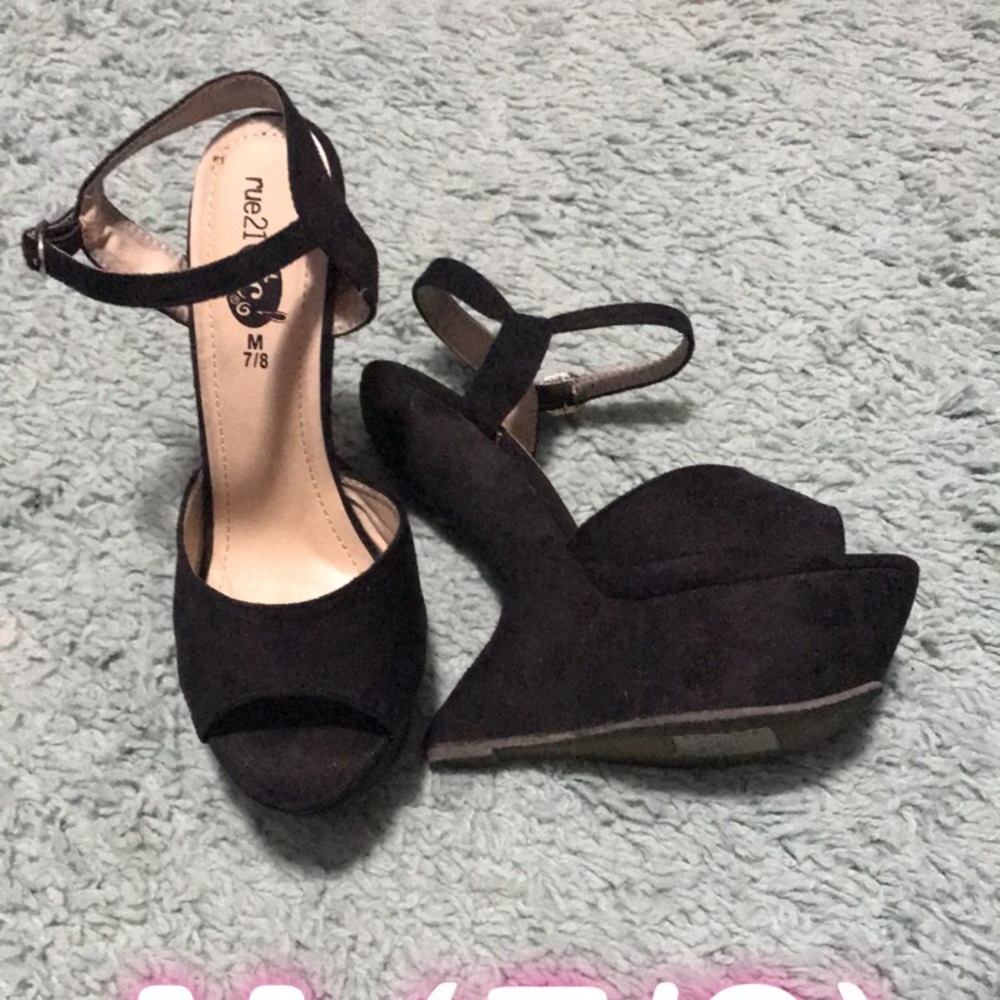 Heelless platforms